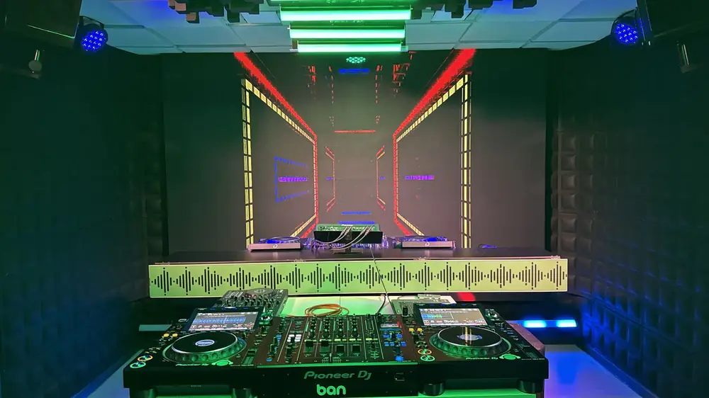 Estúdio 1 · CDJ-3000 + DJM-A9