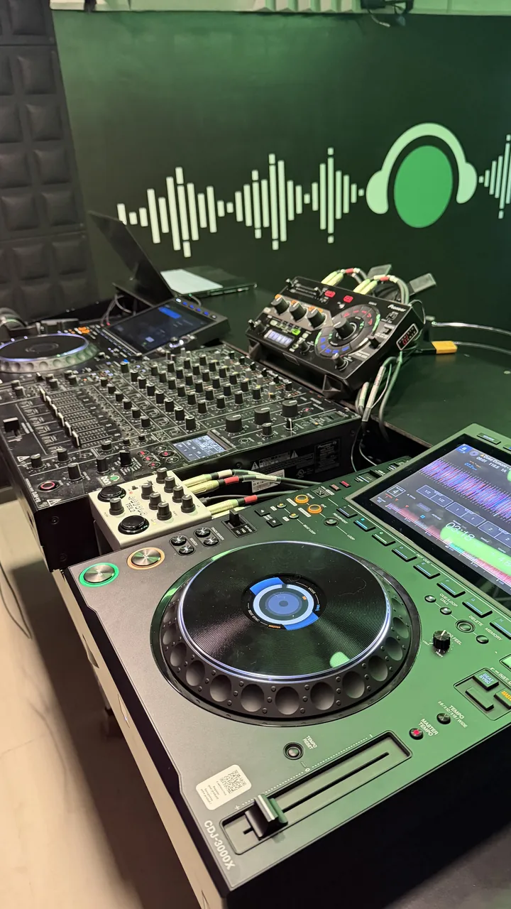Master Studio 1 · CDJ-3000X, DJM-V10, Revolo and RMX-1000 Pioneer DJ · DJ Ban EMC São Paulo