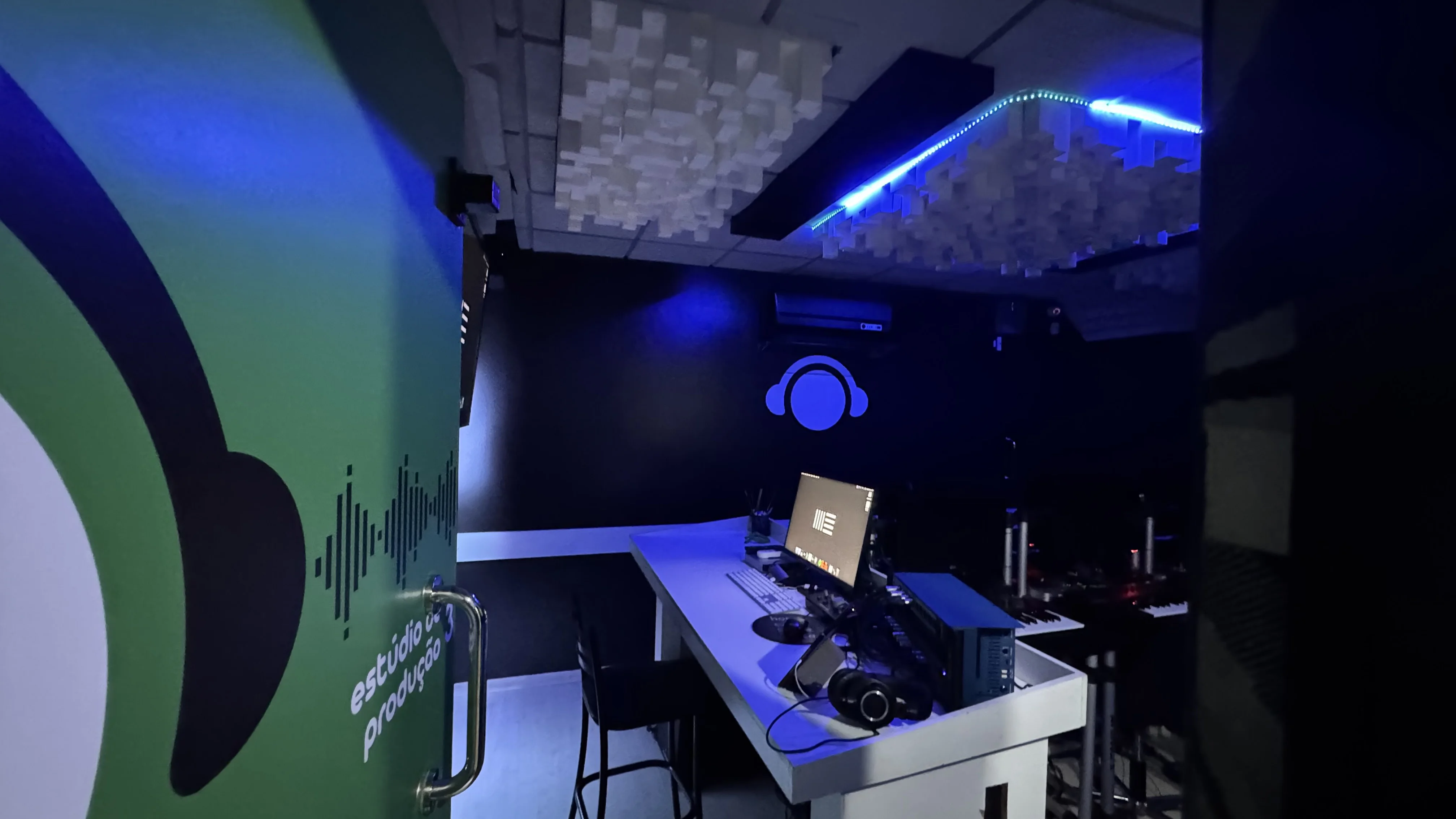 Estúdio individual de produção DJ Ban EMC